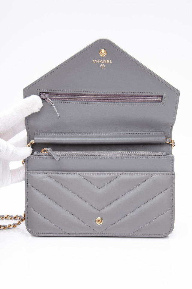 CHANEL Gray Lambskin Chevron Medallion WOC Wallet on Chain