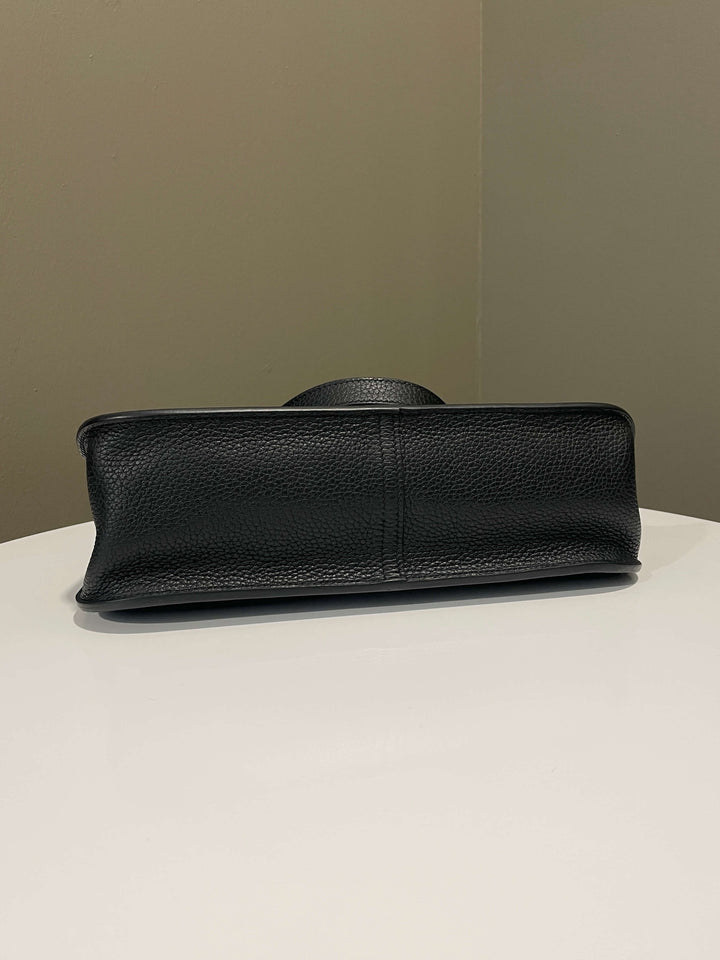 Hermes Halzan 31 Black Clemence