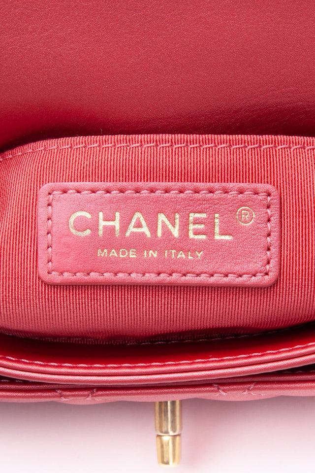 CHANEL Dark Pink Diamond Quilted Metallic Calfskin Mini Business Affinity (New)