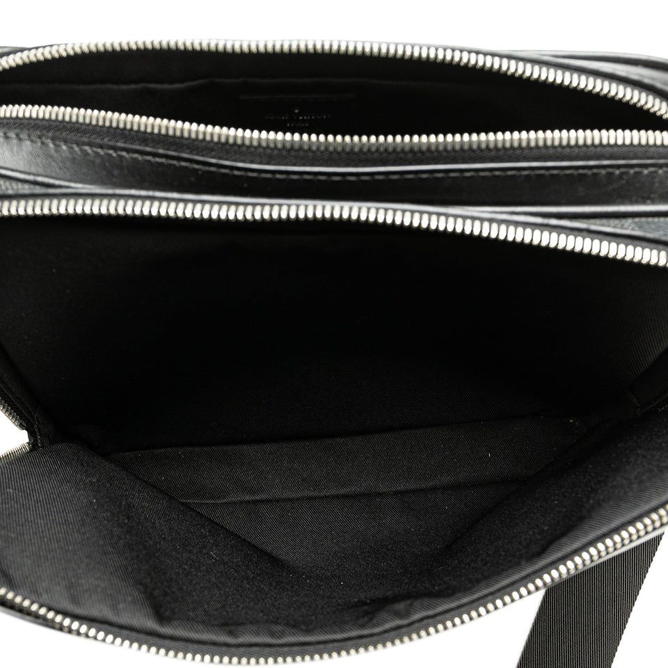 Black Louis Vuitton Damier Graphite Trocadero MM Crossbody Bag