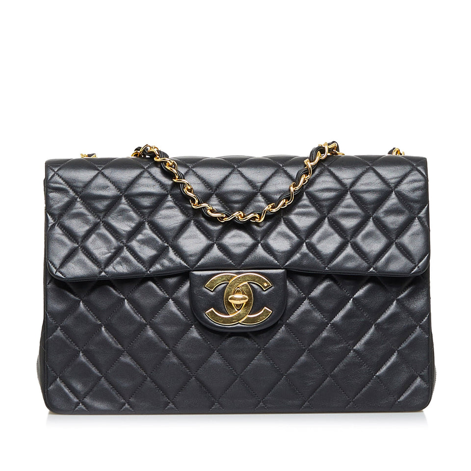 CHANEL Maxi Classic Lambskin Single Flap Shoulder Bag