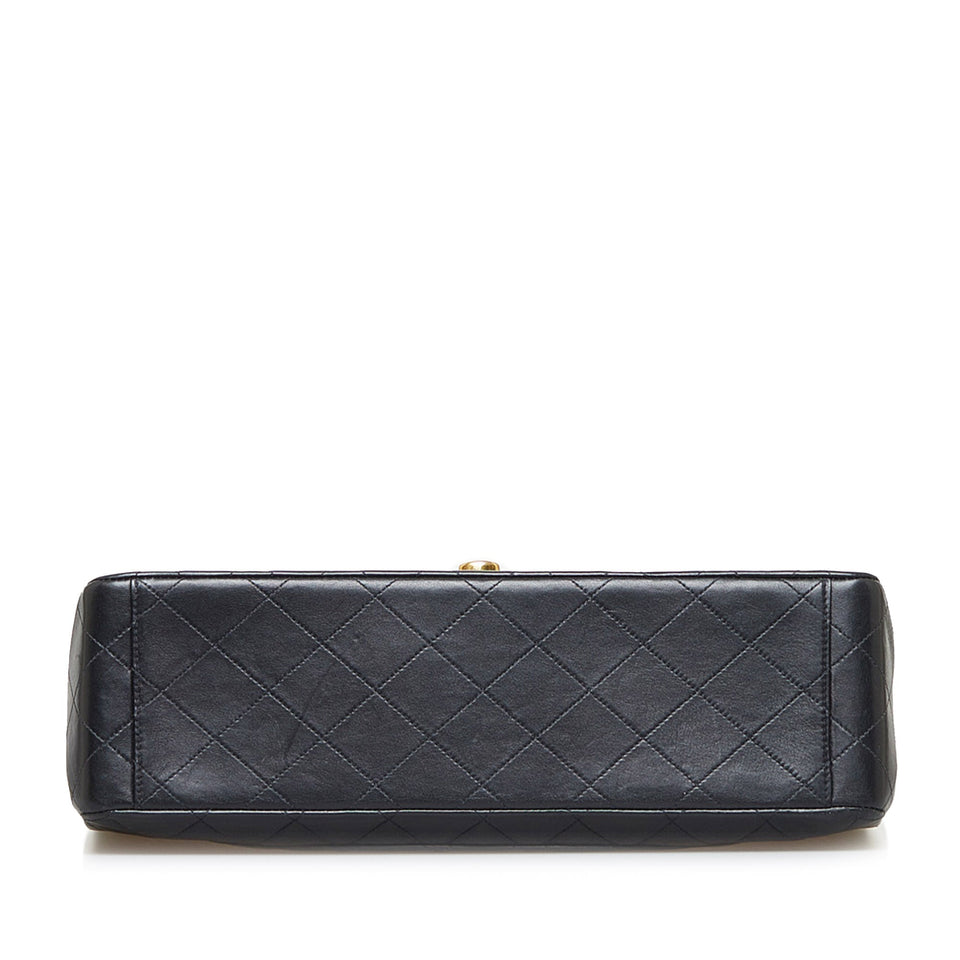 CHANEL Maxi Classic Lambskin Single Flap Shoulder Bag