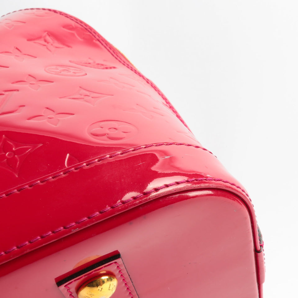 LOUIS VUITTON Monogram Vernis Alma MM Red