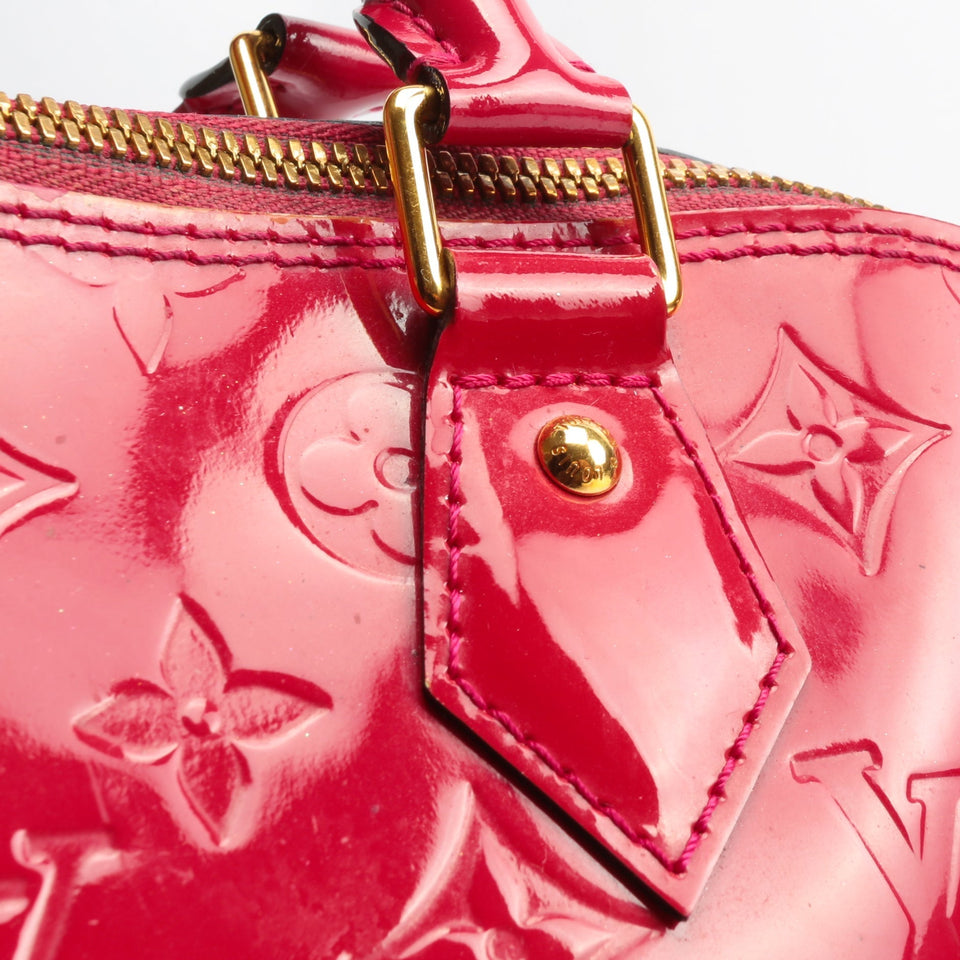 LOUIS VUITTON Monogram Vernis Alma MM Red