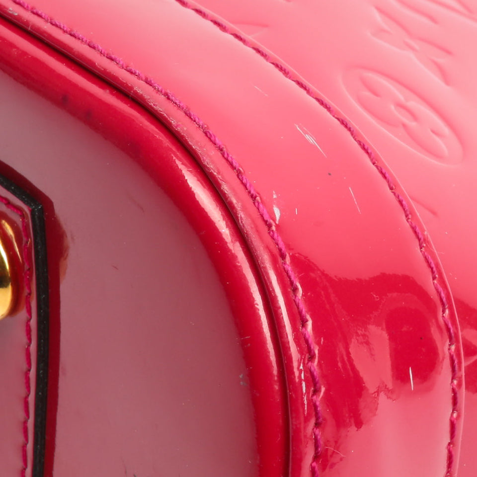 LOUIS VUITTON Monogram Vernis Alma MM Red