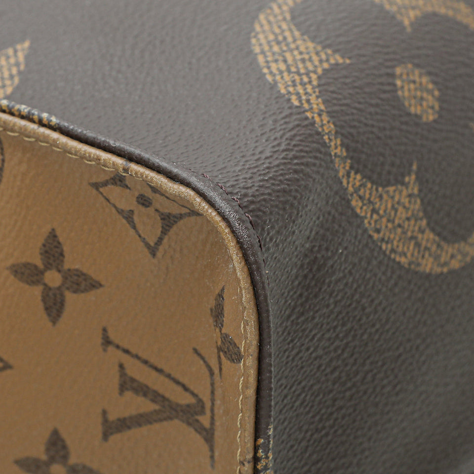 Louis Vuitton Monogram Giant Reversible Onthego GM Bag