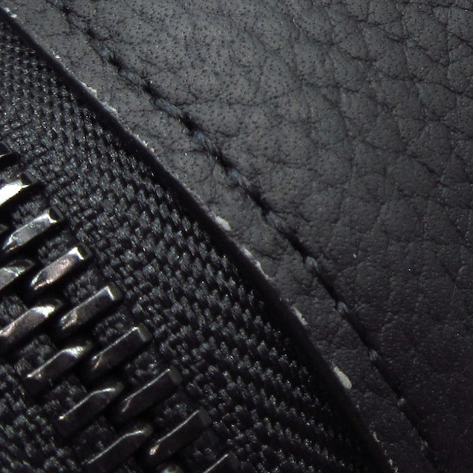 Louis Vuitton Alpha Wearable Wallet (SHG-DFheUM)