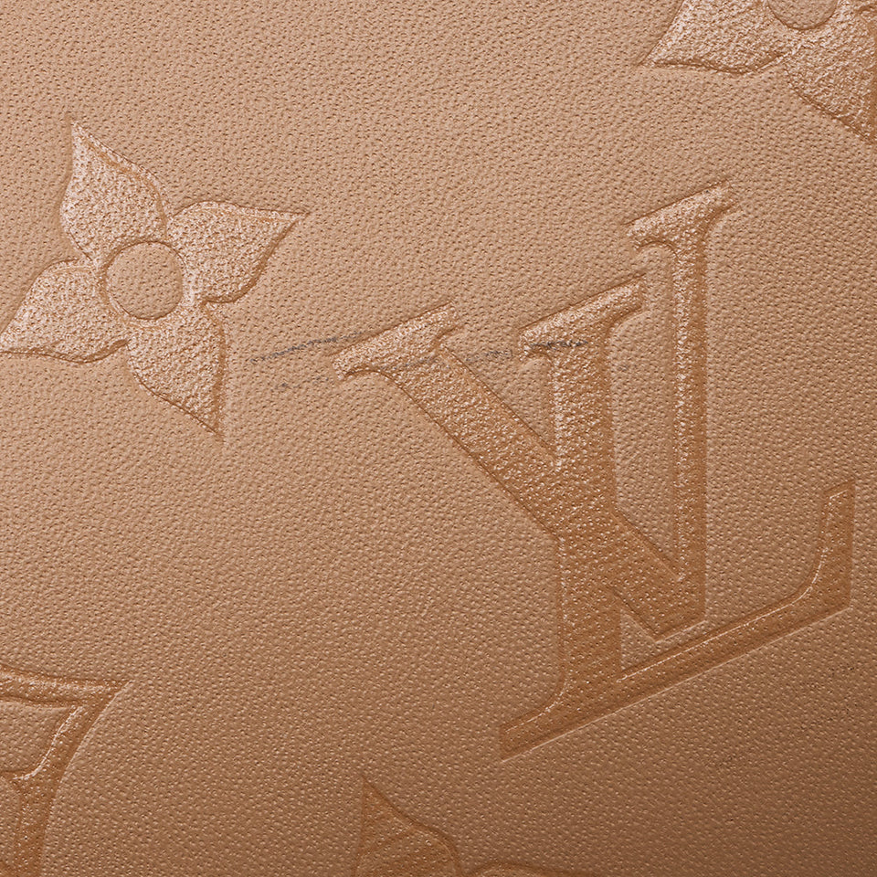 Louis Vuitton Cuir Plume Very MM Tote (SHF-16827)