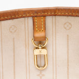 Louis Vuitton Damier Azur Neverfull MM Tote (SHF-19519)