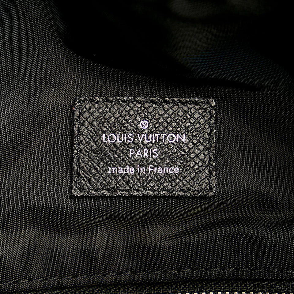 Louis Vuitton Damier Cobalt Matchpoint Hybrid (SHG-V8VFCn)