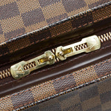 Louis Vuitton Damier Ebene Chelsea (SHG-WTVDEh)