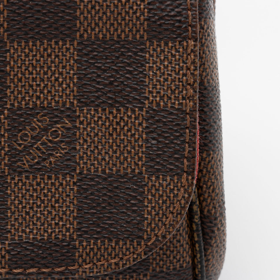 Louis Vuitton Damier Ebene Favorite MM Shoulder Bag (SHF-N1EPoh)