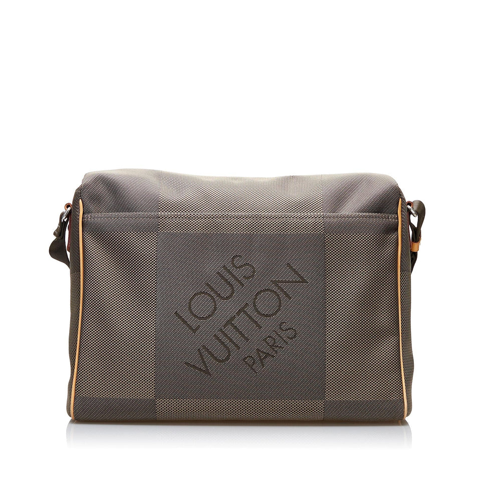 Louis Vuitton Damier Geant Terre (SHG-aMPHc7)
