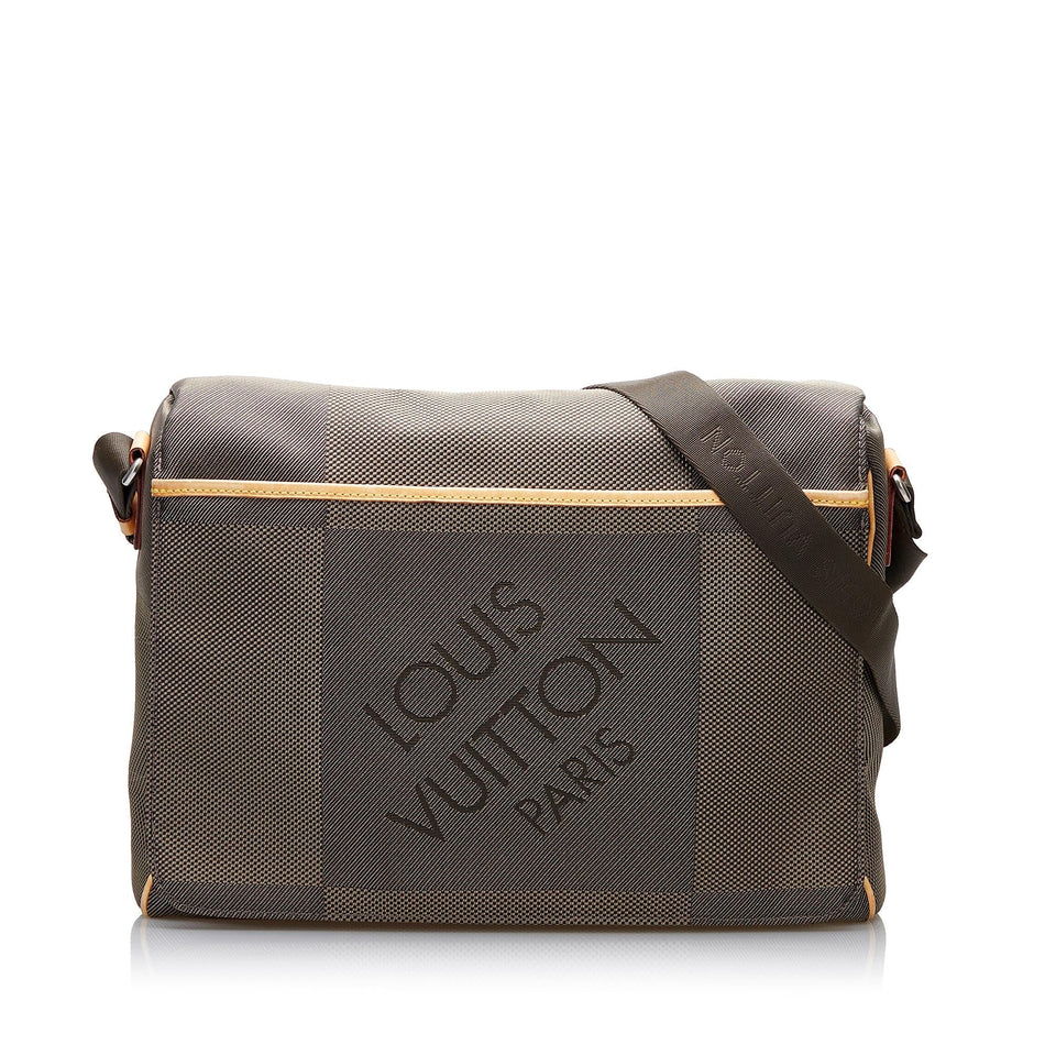 Louis Vuitton Damier Geant Terre (SHG-aMPHc7)