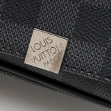 Louis Vuitton Damier Graphite District MM Messenger Bag (SHF-19605)