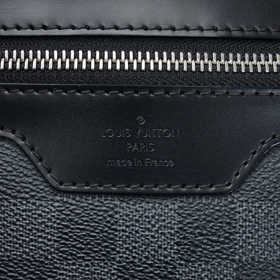 Louis Vuitton Damier Graphite Mick MM (SHG-kYuAh2)