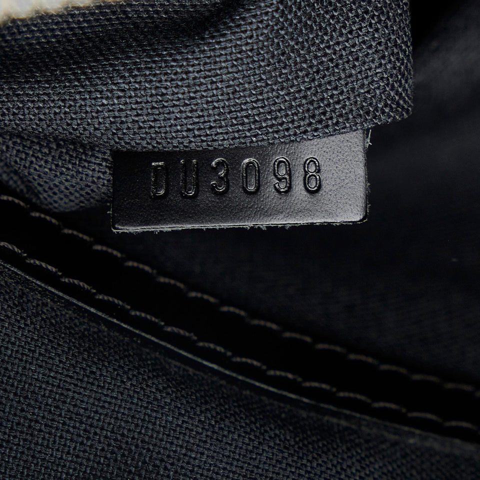 Louis Vuitton Damier Graphite Tadao PM (SHG-Ptb3QR)