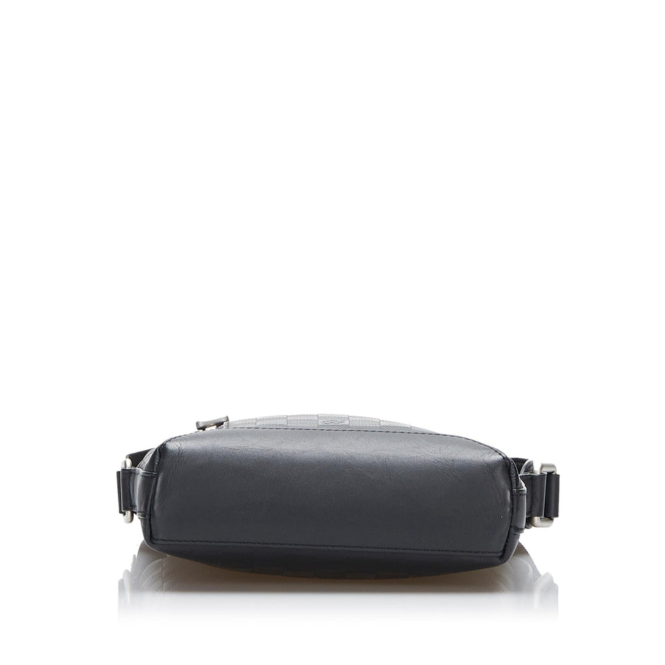 Louis Vuitton Damier Infini Discovery Messenger (SHG-PNzipP)