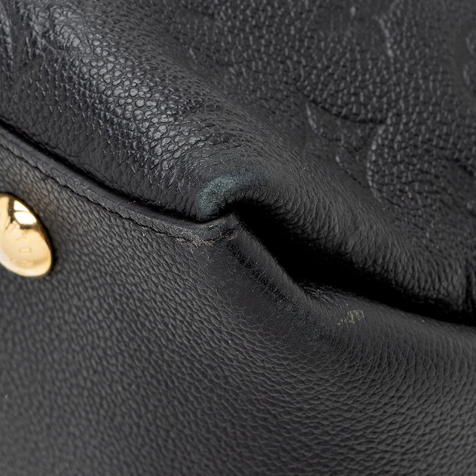 Louis Vuitton Embossed Grained Leather Maida Hobo (SHF-21160)