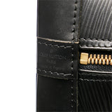 Louis Vuitton Epi Alma MM (SHG-35910)