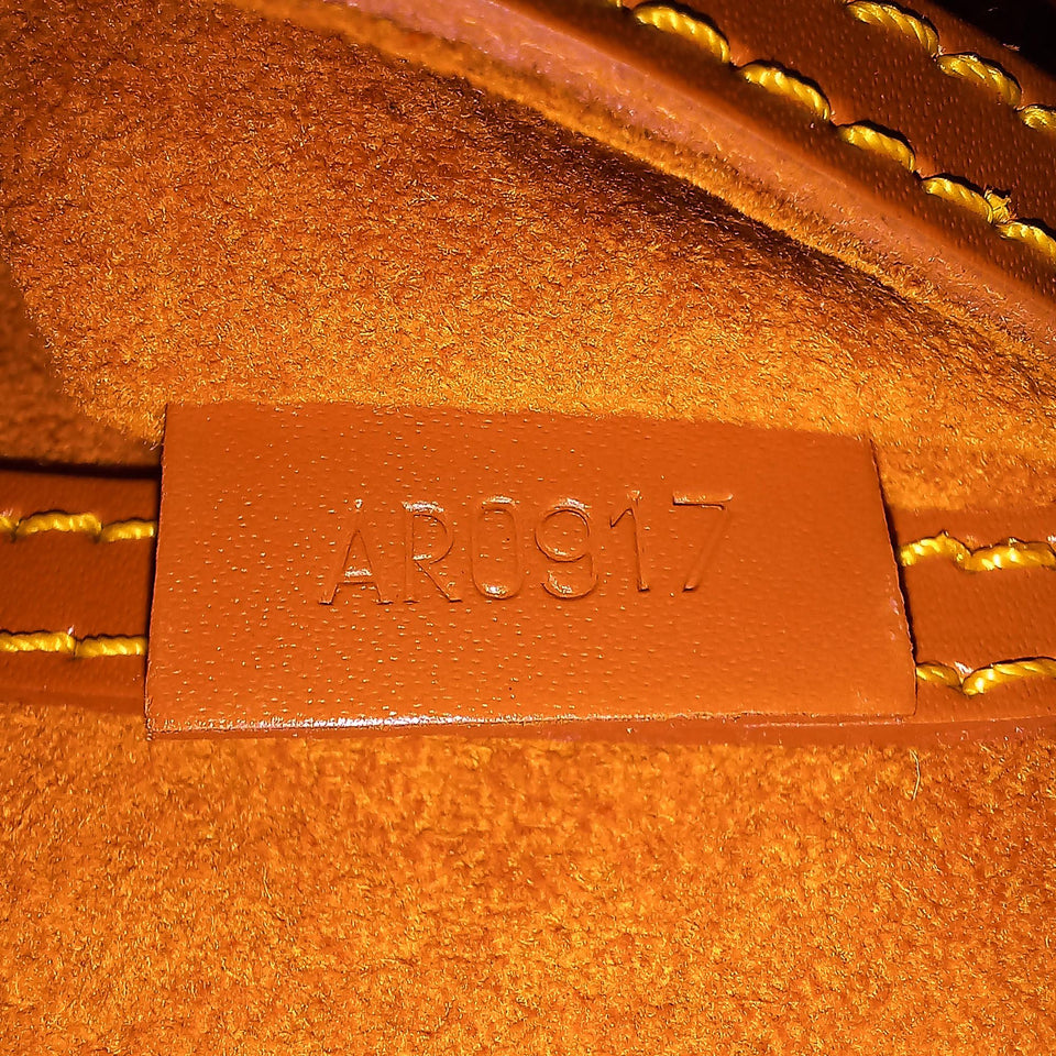 Louis Vuitton Epi Alma PM (SHG-yrhuKp)