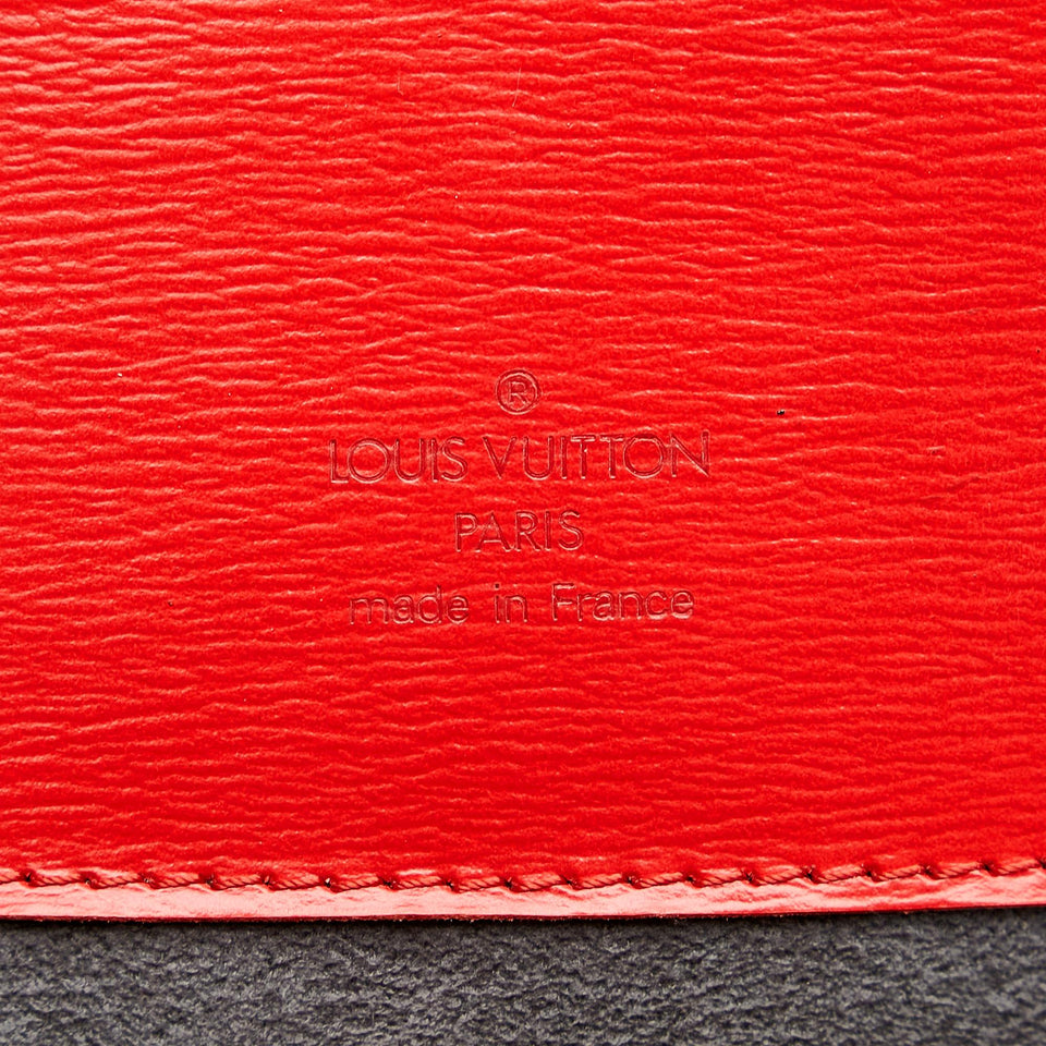 Louis Vuitton Epi Cluny (SHG-36455)