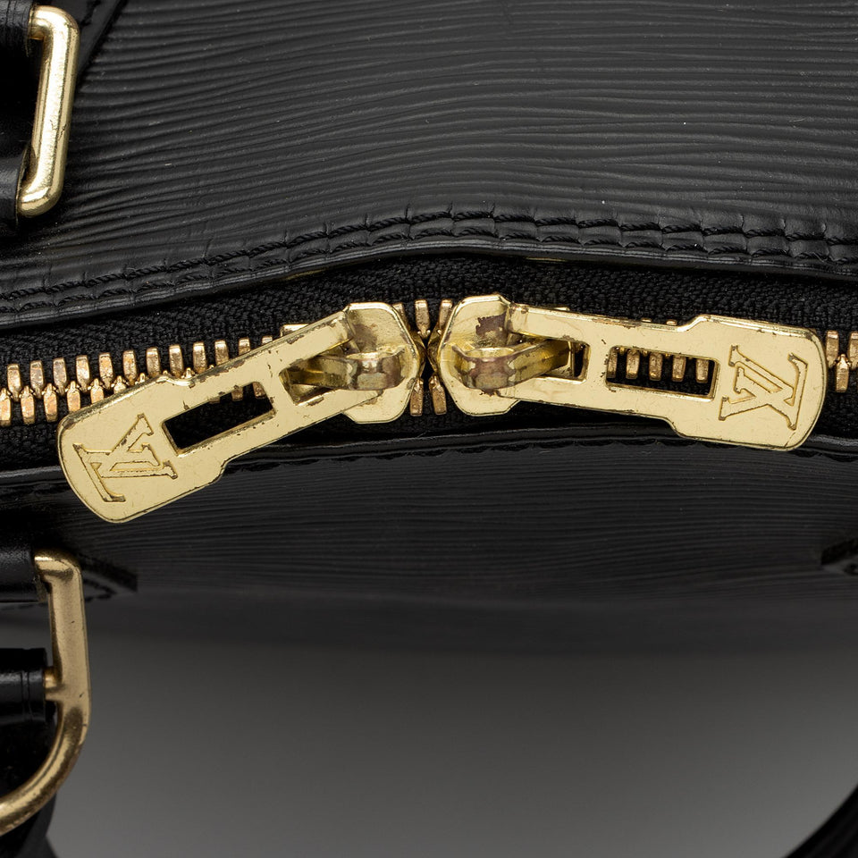 Louis Vuitton Epi Leather Alma PM Satchel (SHF-ZbcQp6)