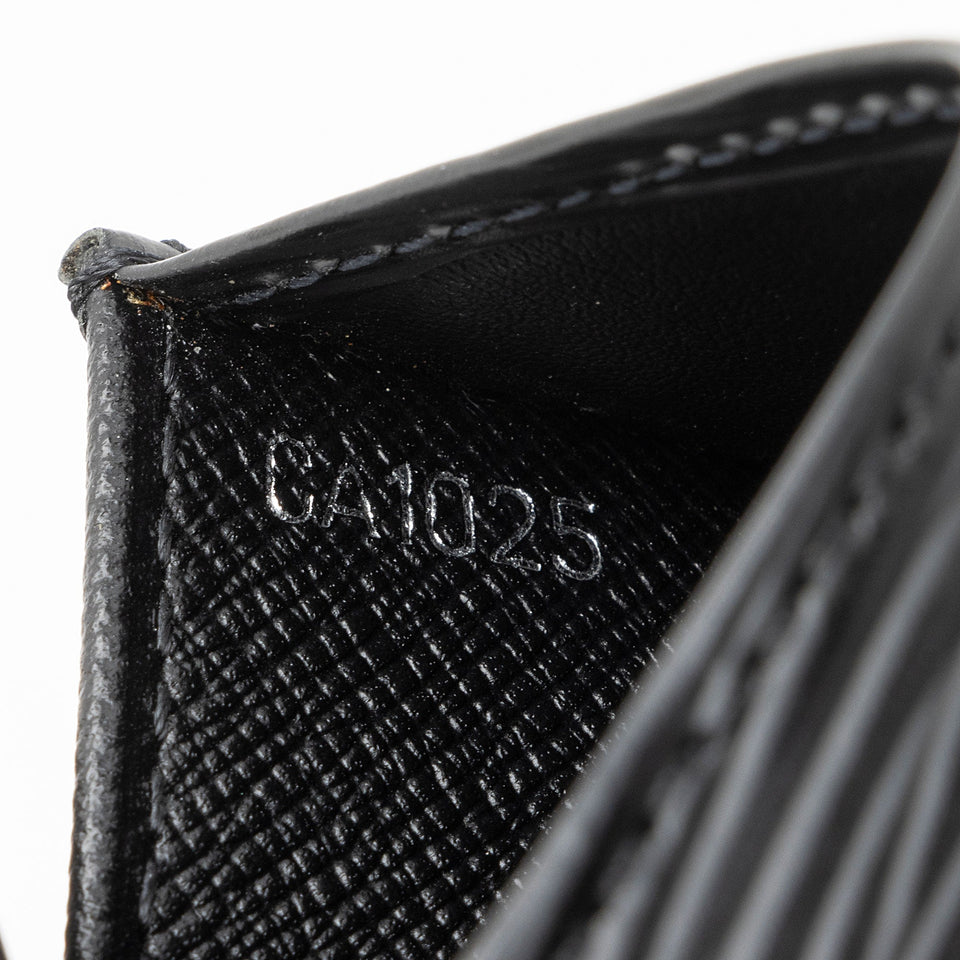Louis Vuitton Epi Leather Card Case (SHF-vekghz)