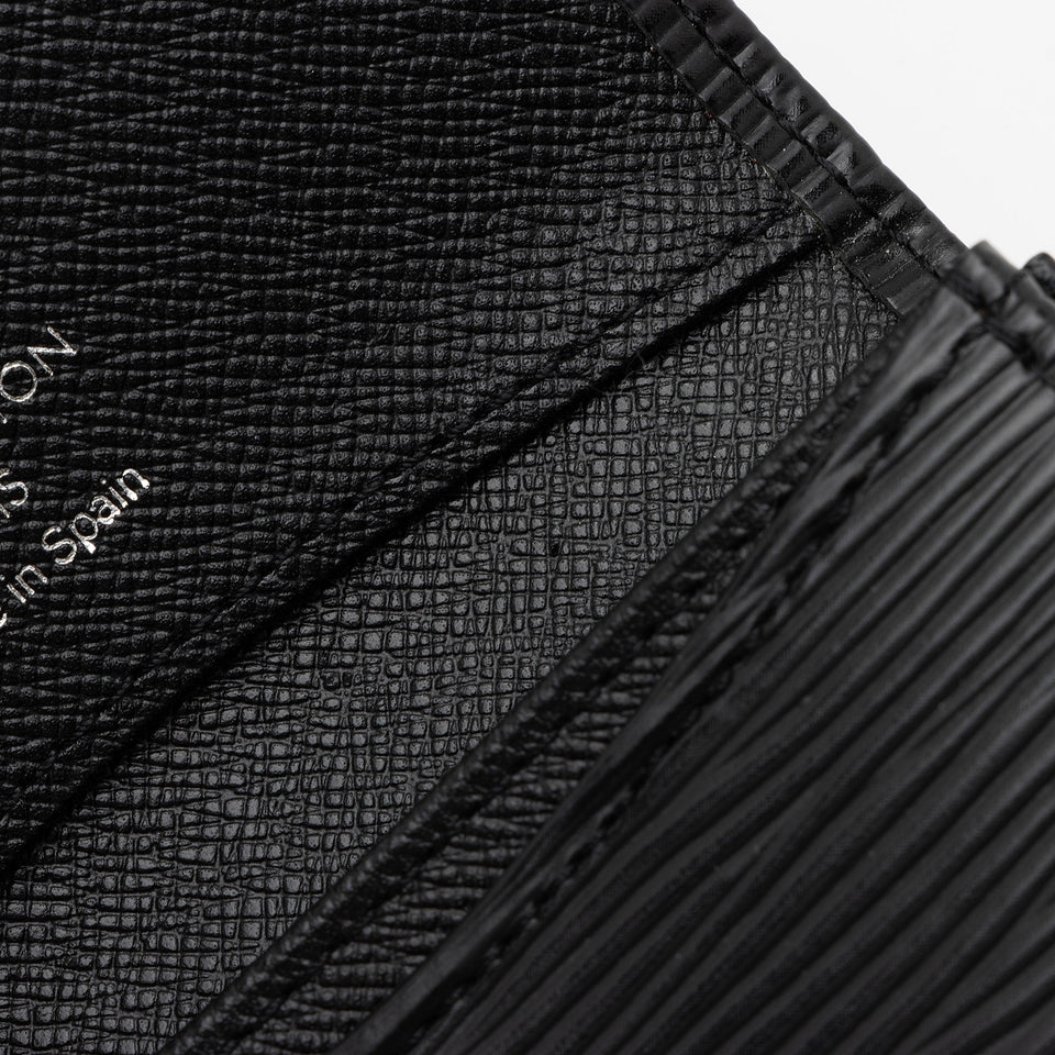 Louis Vuitton Epi Leather Card Case (SHF-vekghz)