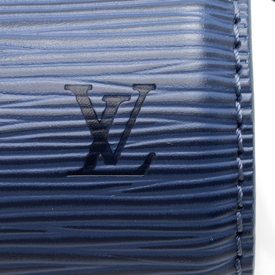 Louis Vuitton Epi Leather Round Pochette (SHF-17463)