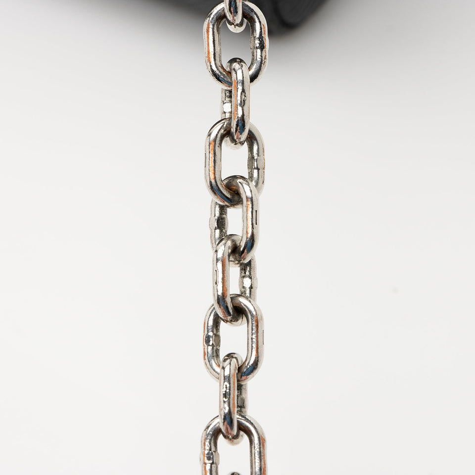 Louis Vuitton Epi Leather Twist MM Shoulder Bag (SHF-22700)