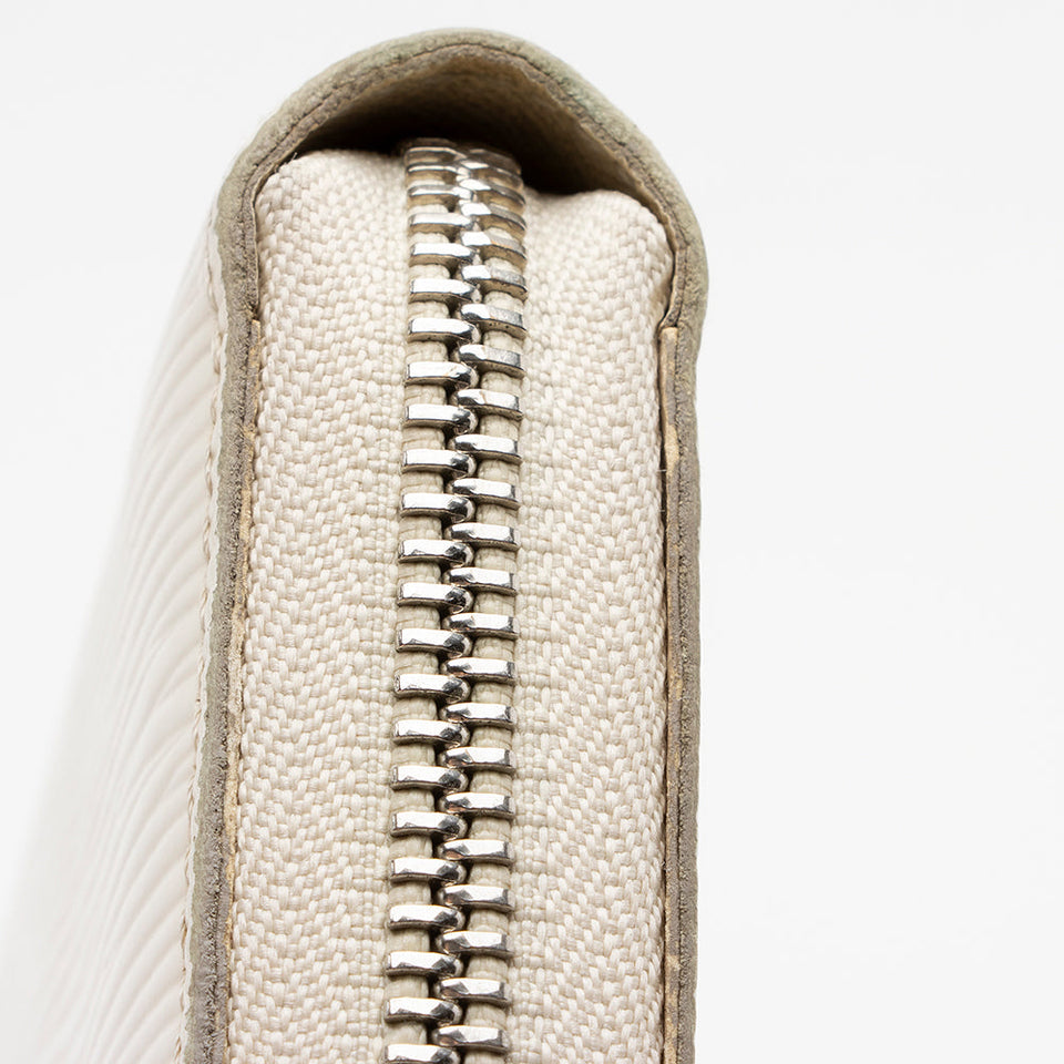 Louis Vuitton Epi Leather Zippy Wallet (SHF-15359)