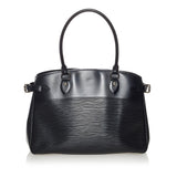 Louis Vuitton Epi Passy PM (SHG-28206)