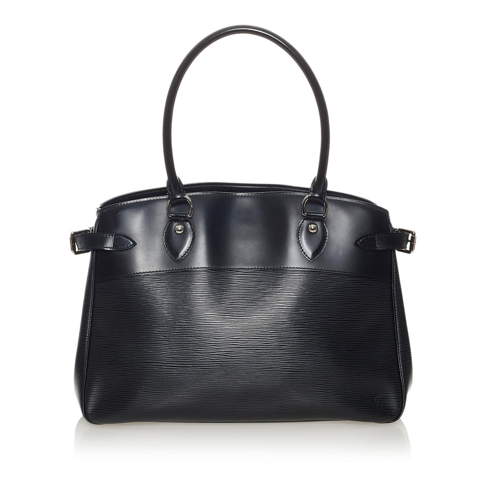 Louis Vuitton Epi Passy PM (SHG-28206)