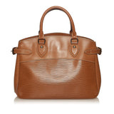 Louis Vuitton Epi Passy PM (SHG-29404)