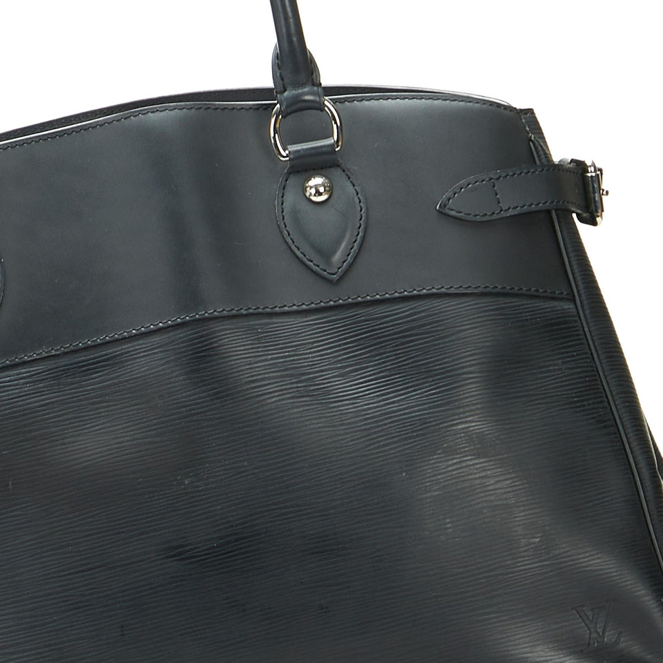 Louis Vuitton Epi Passy PM (SHG-FzmJyC)