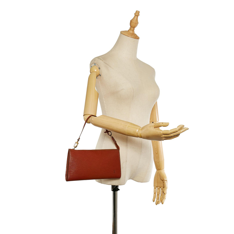Louis Vuitton Epi Pochette Accessoires (SHG-26277)