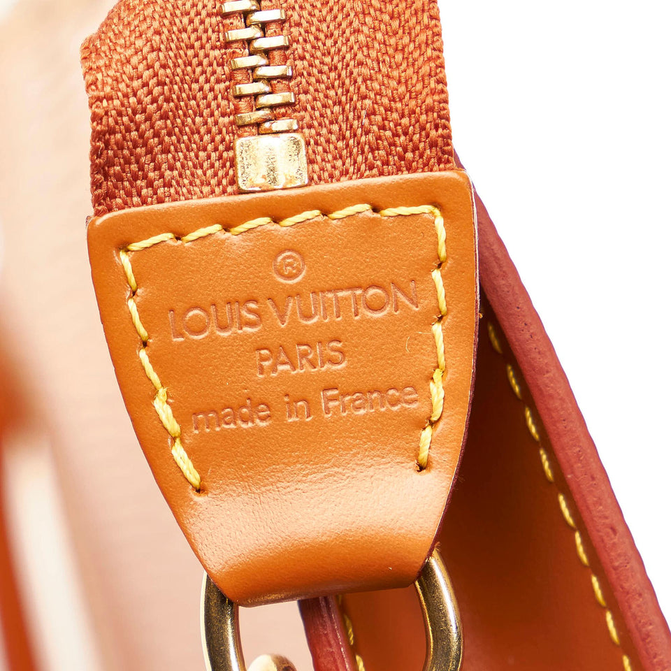 Louis Vuitton Epi Pochette Accessoires (SHG-29923)