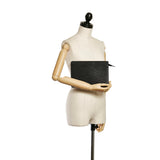 Louis Vuitton Epi Pochette Homme (SHG-32621)