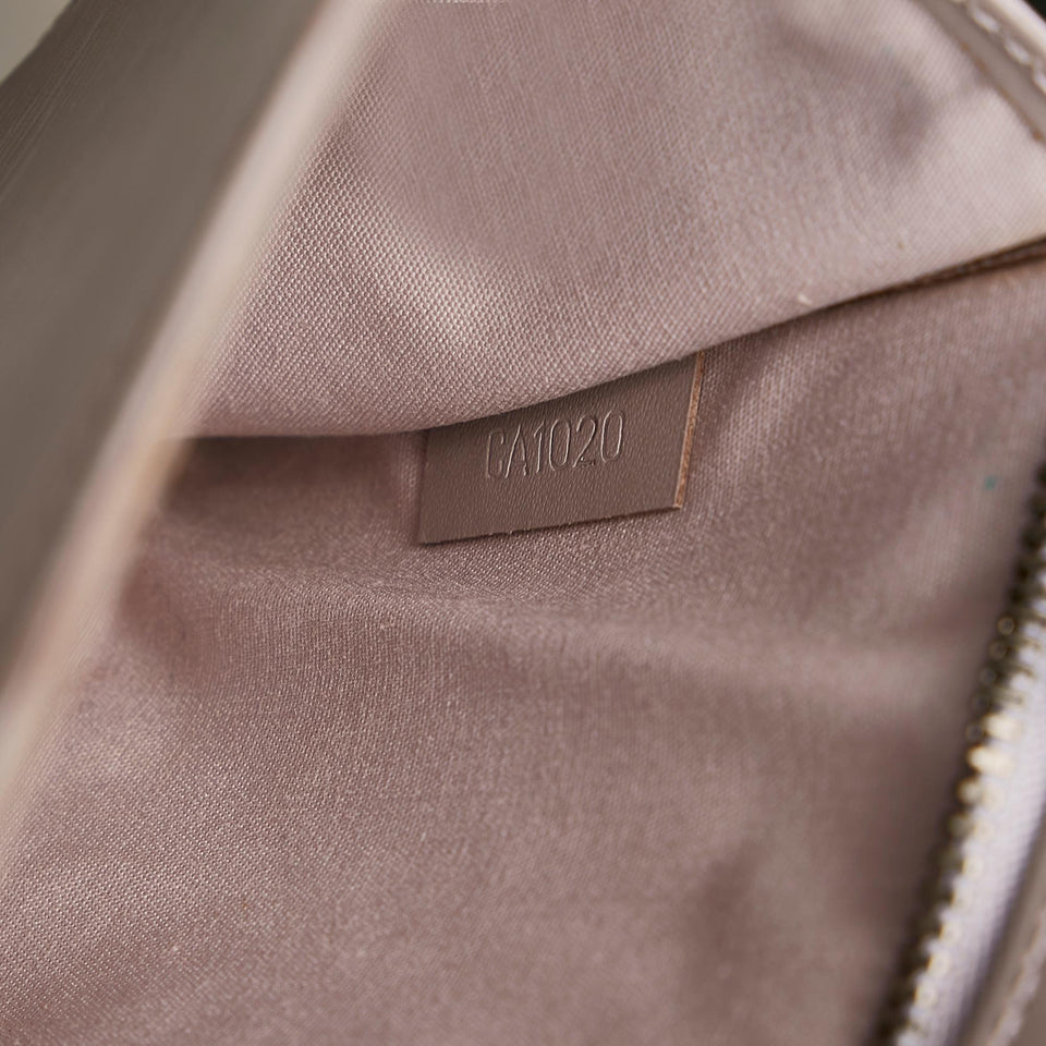 Louis Vuitton Epi Rochelle (SHG-6XE8Gz)