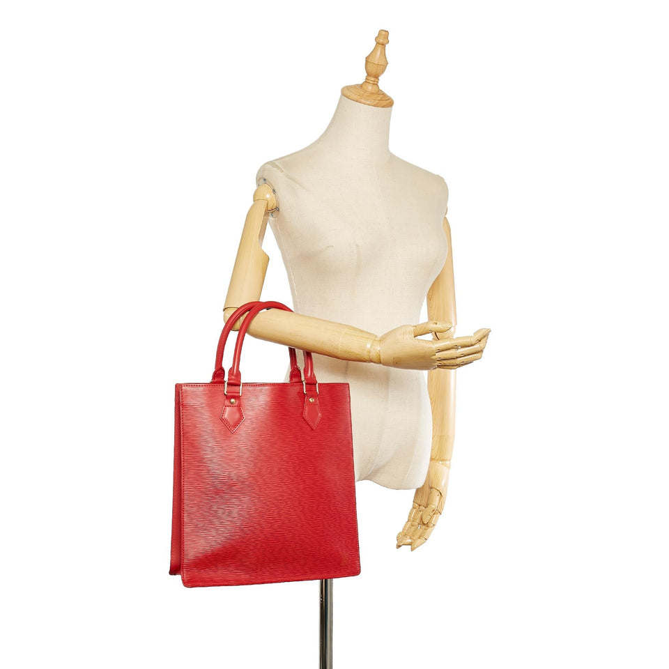 Louis Vuitton Epi Sac Plat PM (SHG-37813)