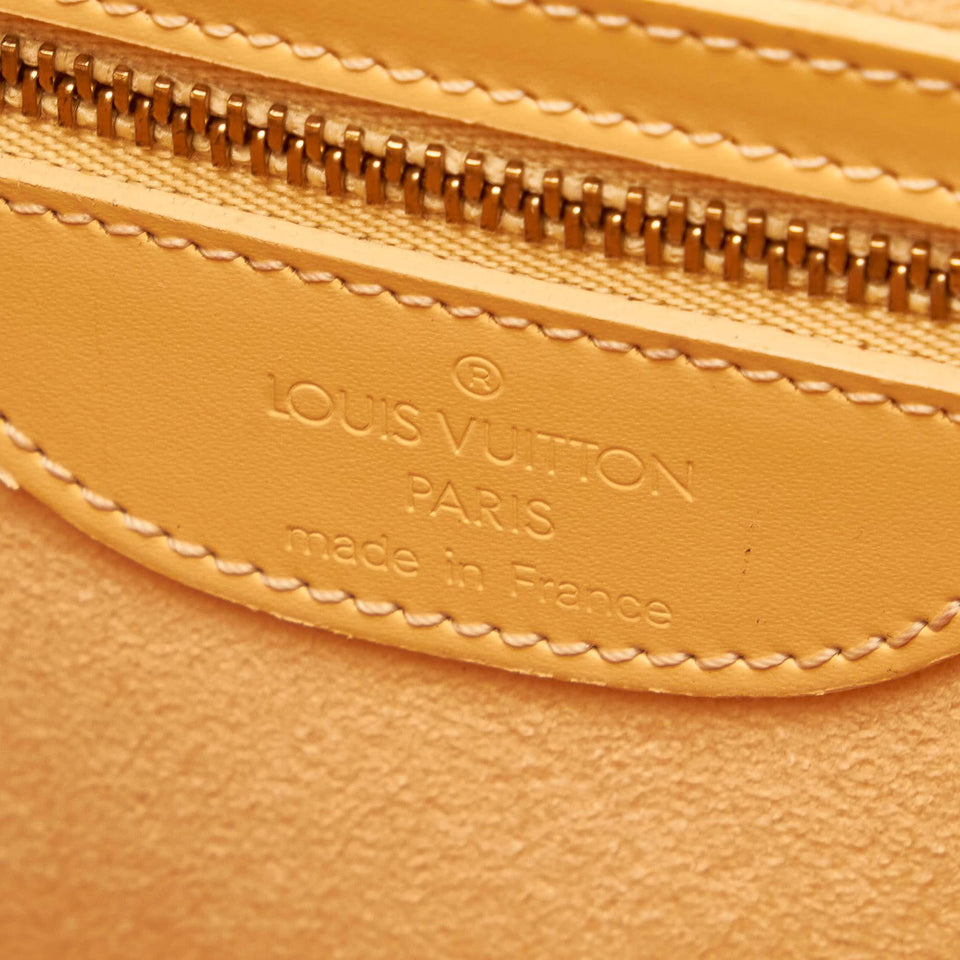 Louis Vuitton Epi Sac Verseau (SHG-29043)