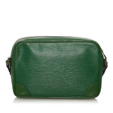 Louis Vuitton Epi Trocadero 24 (SHG-31399)