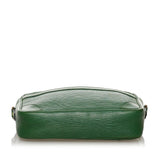 Louis Vuitton Epi Trocadero 24 (SHG-31399)