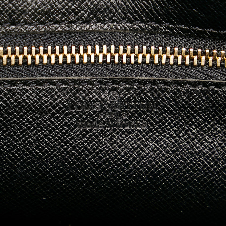 Louis Vuitton Epi Trocadero 24 (SHG-31399)