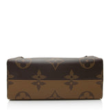 Louis Vuitton Giant Monogram Canvas Onthego GM Tote (SHF-1YYMn6)