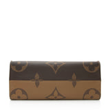 Louis Vuitton Giant Monogram Canvas Onthego MM Tote (SHF-22343)