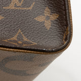 Louis Vuitton Giant Monogram Canvas Onthego MM Tote (SHF-22343)