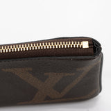 Louis Vuitton Giant Monogram Canvas Trio Large Pouch (SHF-VjOlGz)