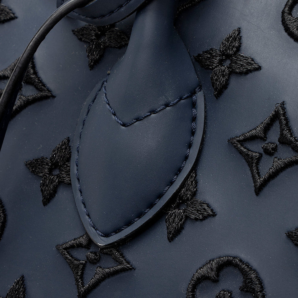 Louis Vuitton Limited Edition Monogram Addiction Lockit MM Bag (SHF-20200)